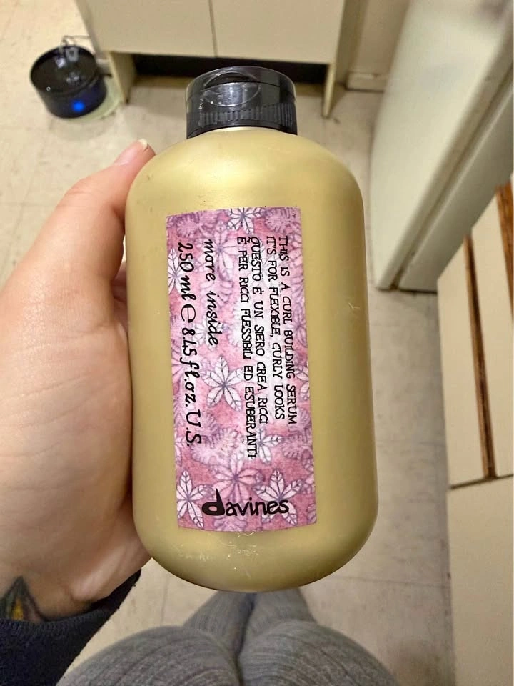 Curl enhancing serum
