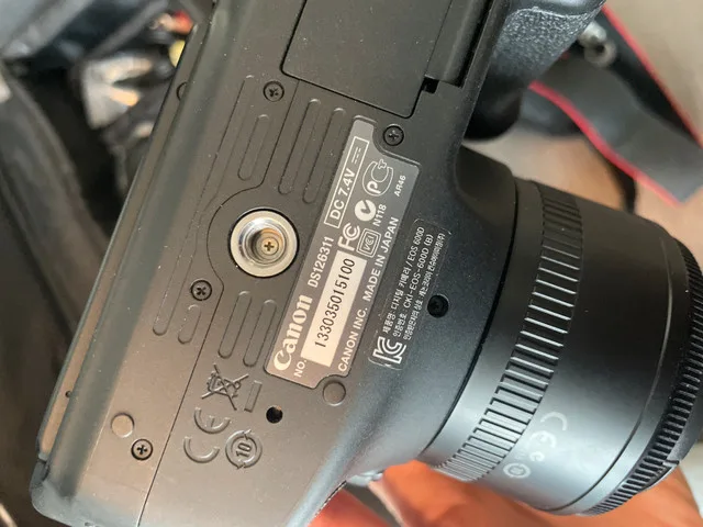 Canon EOS 600D / Rebel T3i DSLR Kit – 3 Lenses + Bag thumbnail