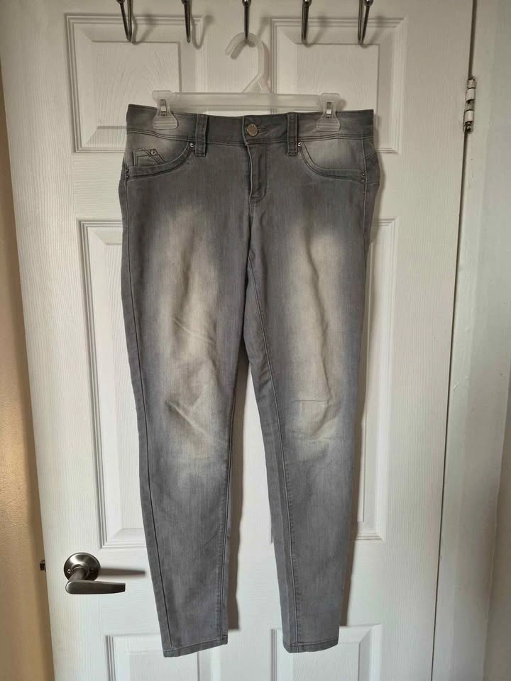 Various womans jeans - photo 3