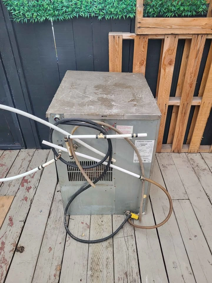 Industrial ice machine - photo 3