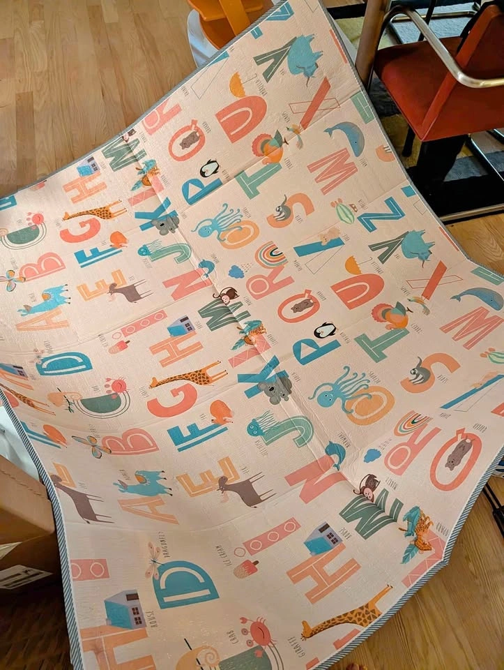 Foldable double sided foam playmat
