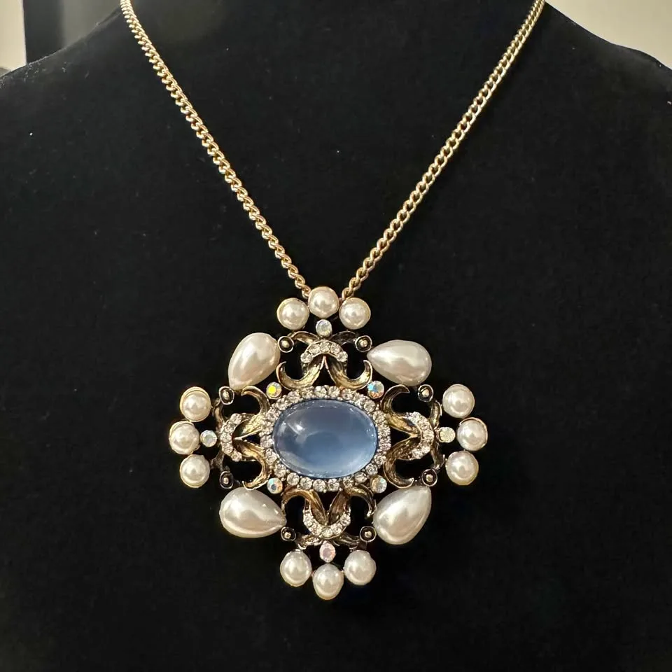 Baroque Brooch Pendant with Rhinestones & Pearls thumbnail