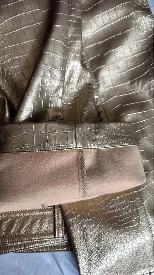 Guess Metallic Pants Size M BNWT - photo 5