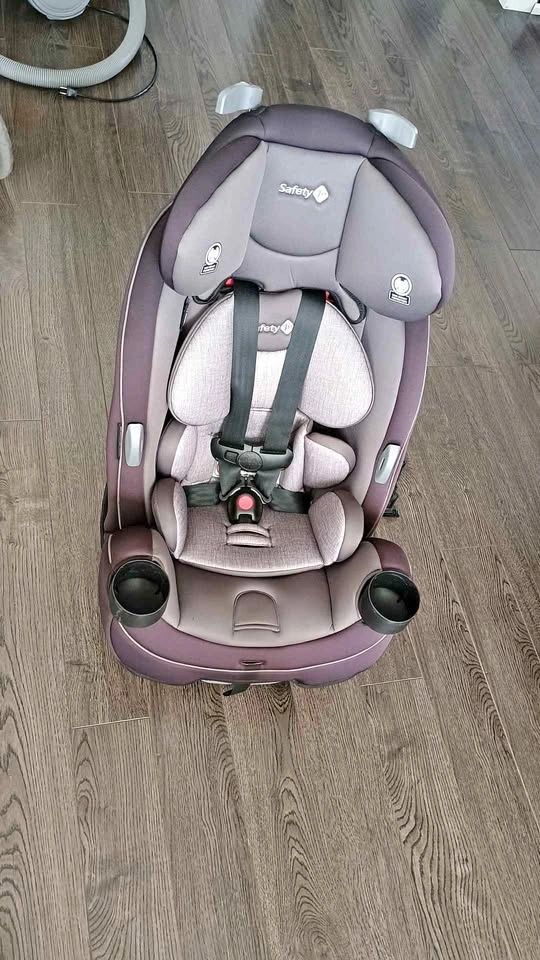 Safety 1st All-in-One Convertible Car Seat