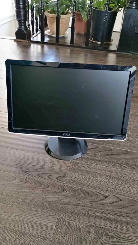Monitor Dell ST2410b