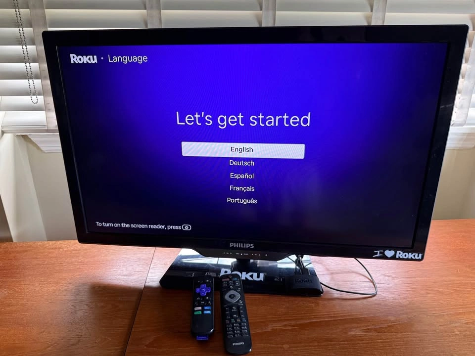 Philips 32" LED TV with Roku - photo 4