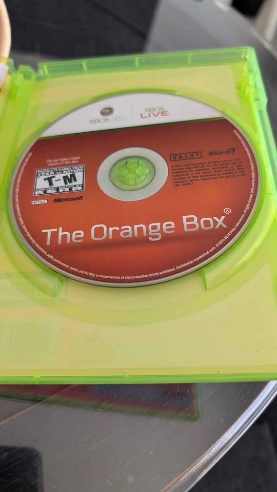 The Orange Box (Xbox 360) - RARE Physical Disc - Plays on Xbox O - photo 2