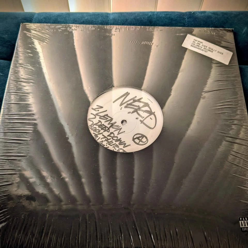 NERD No_One Ever Really Dies - Black Die Cut - Sealed UK 2-LP - photo 2
