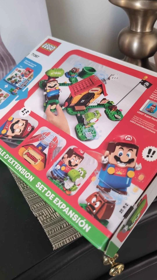 LEGO Super Mario: Mario’s House & Yoshi Retired - NEW & SEALED - photo 2