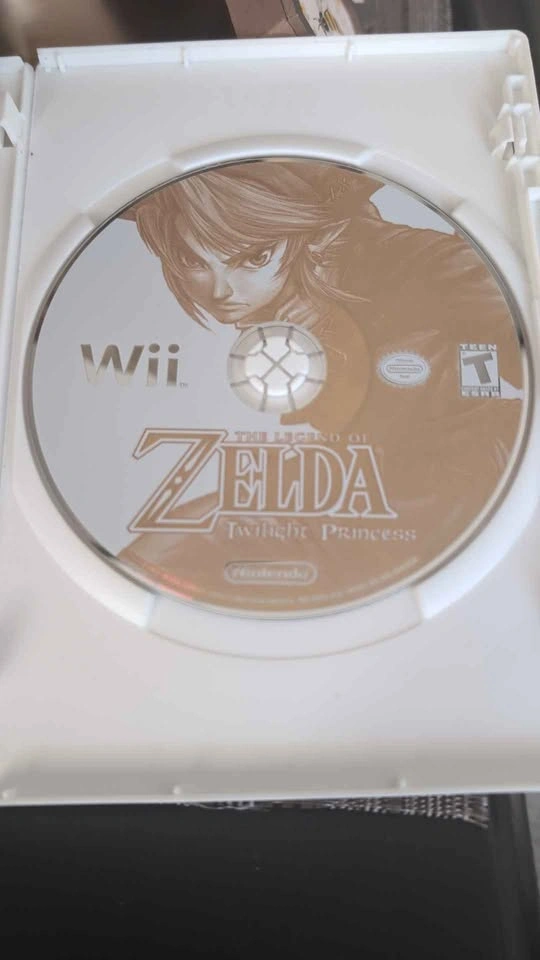 The Legend of Zelda: Twilight Princess (Wii) - Mint Condition - photo 2