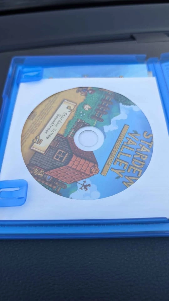 Stardew Valley Collector's Edition PS4 - MINT w/ Soundtrack CD - photo 2