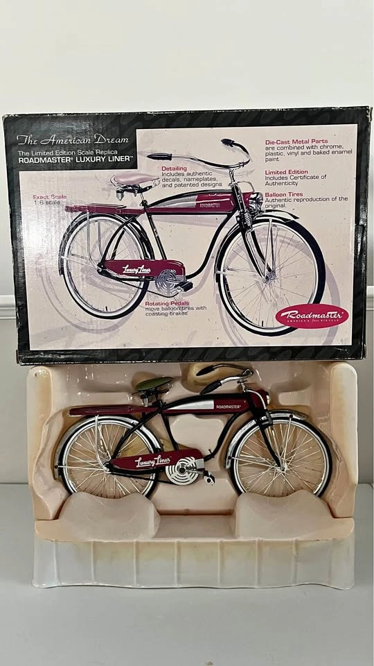 Roadmaster Americas Finer Bicycle Limited Edition 1:6 scale