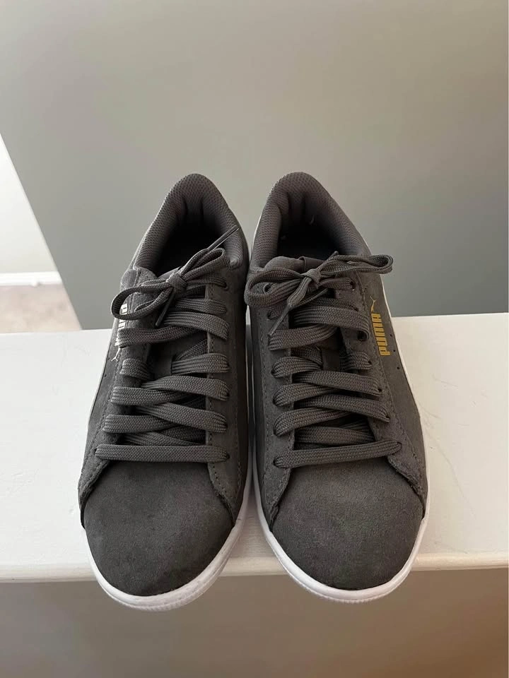 PUMA Vikky Comfort Low Sneakers Women’s Size 6.5 Gray Suede - photo 3