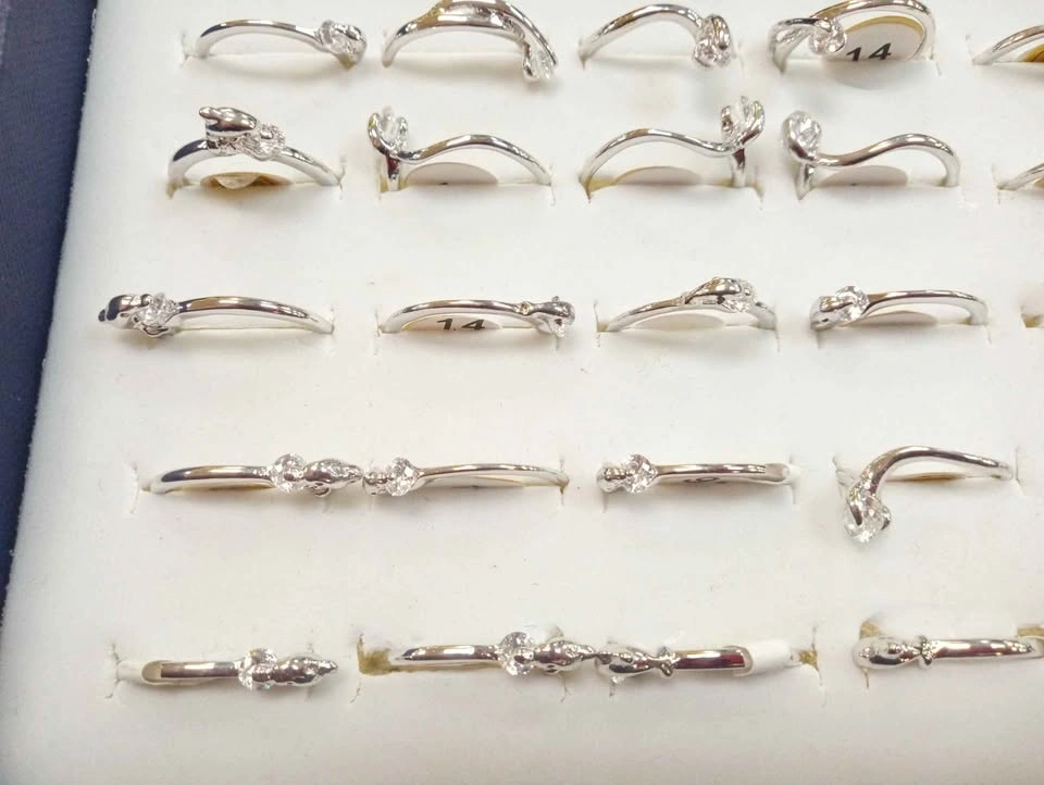 Brand New Assorted Sizes Fashion Rings - photo 4