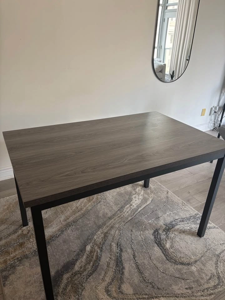 Modern Dining Set – Great Condition (Moving Out Sale) - photo 2