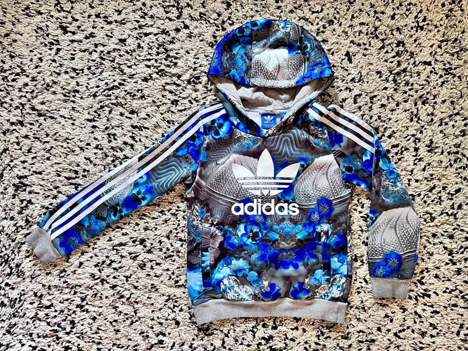 Adidas Hoodie - kids LIKE NEW