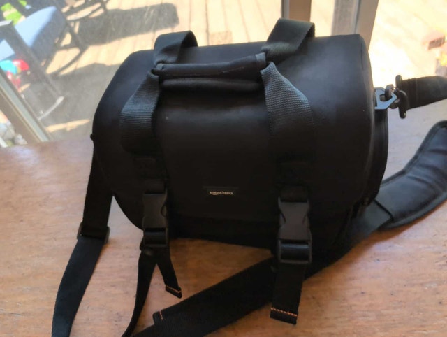 AmazonBasics Camera Bag