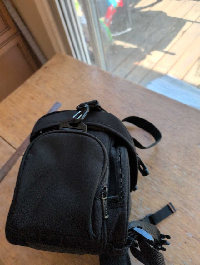 AmazonBasics Camera Bag - photo 5