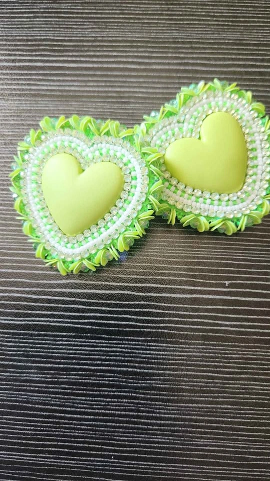 Indigenous Made Lime Green Beaded Heart Earrings - photo 2