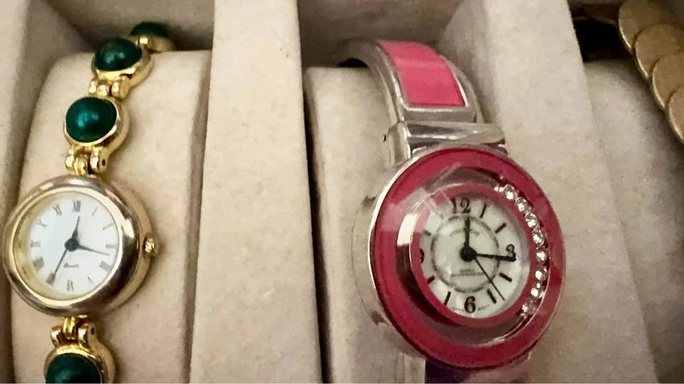Ladies Watch Collection with Display Box - photo 5