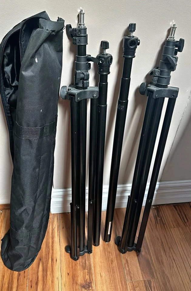 📸 Photography Backdrop Stand Kit – Adjustable up to 122” (10.2 F