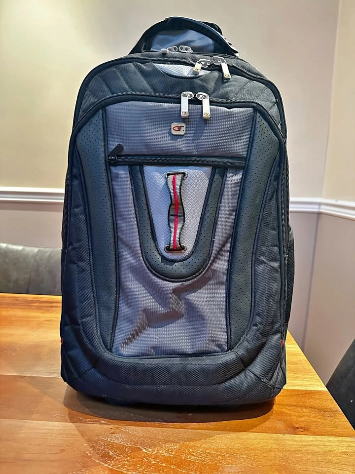 Gino Ferrari Rolling 17" Laptop Backpack / Carry-On Travel Bag