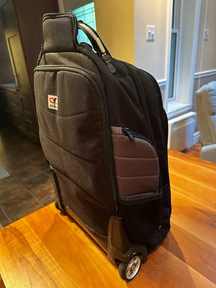 Gino Ferrari Rolling 17" Laptop Backpack / Carry-On Travel Bag - photo 4