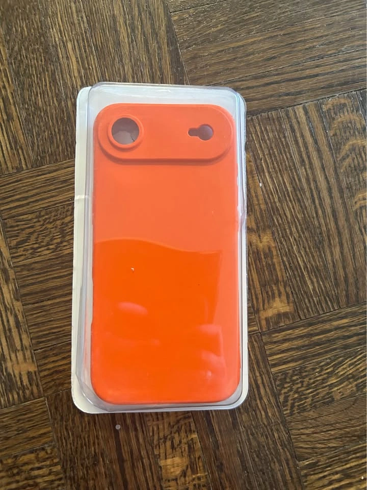 Iphone 17 case - photo 2
