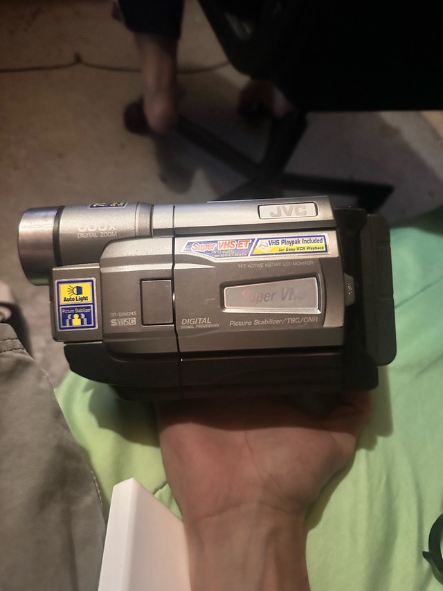 Super VHS C camcorder need to be charged & hope it’s all good