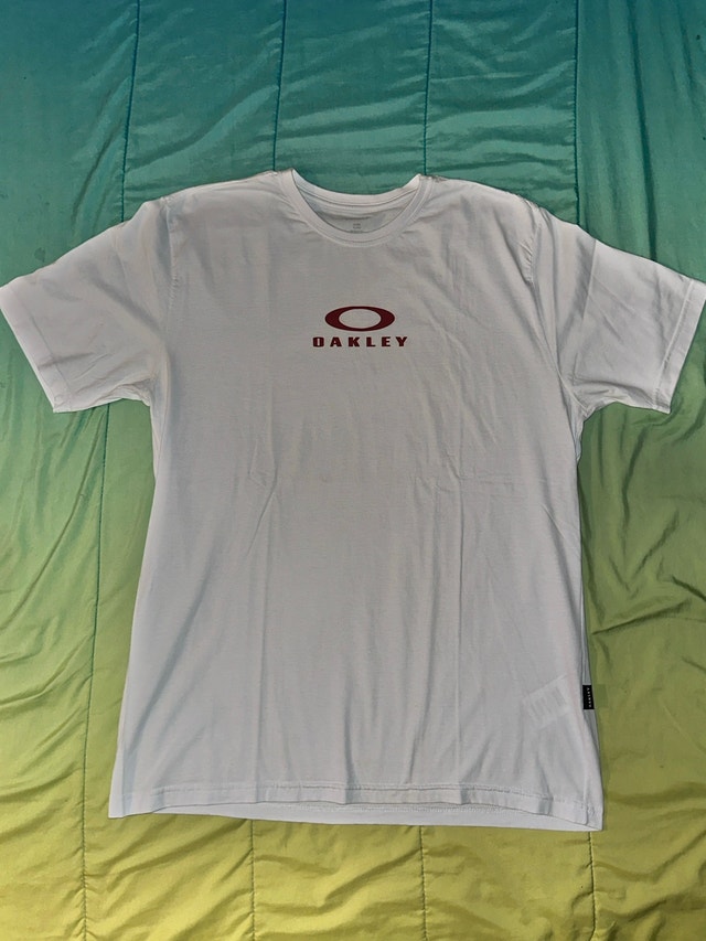 White Oakley T-Shirt Size XL - photo 2