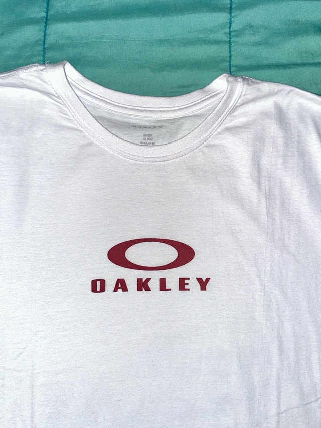 White Oakley T-Shirt Size XL - photo 3