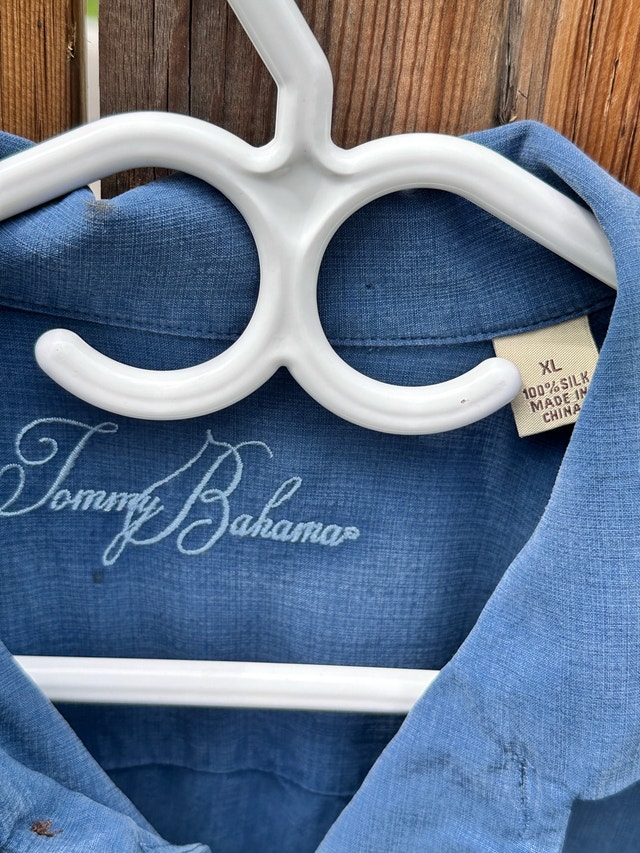 Tommy Bahamas Men's XL Silk Embroidered Button Down - photo 4