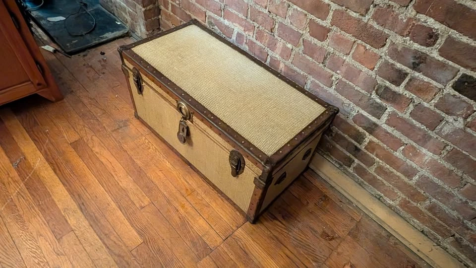 Antique Canvas Travel Trunk - photo 3