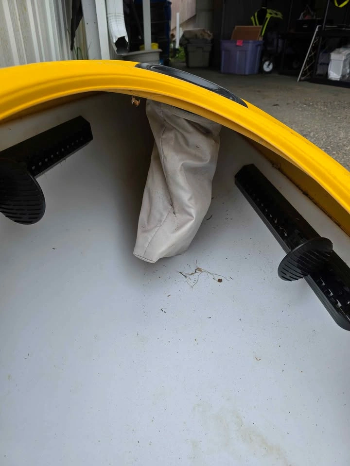 Tandem Kayak - 14' Pelican Pursuit 140T - photo 3