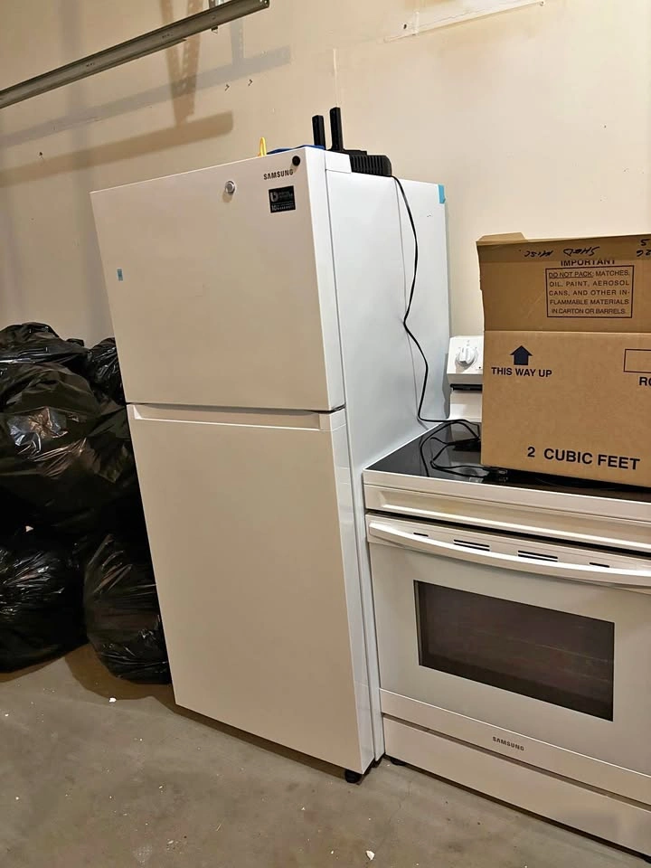 Fridge and stove $900 Recliner is free