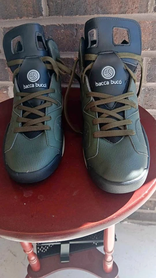 Bacca Bucci Olive Green High-Top Sneakers Men's US 7 EUR 40