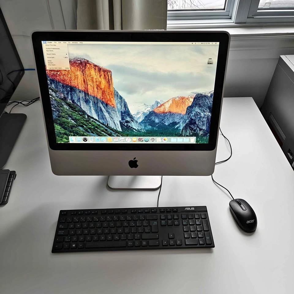 Beautiful 20" Apple iMac – Clean & Working