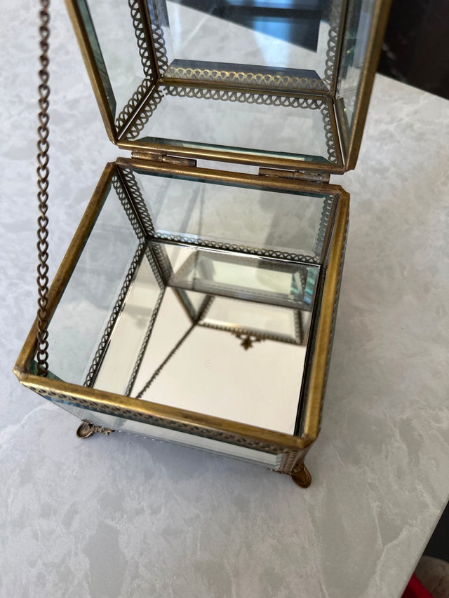 Nicole Miller French-style brass and beveled glass jewelry box - photo 4