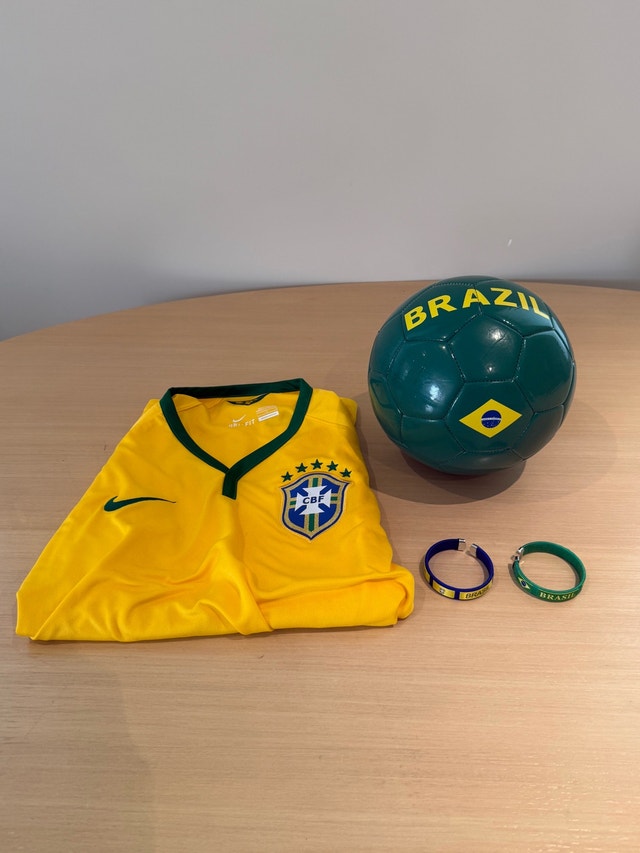 Nike Brazil Soccer Set - Size L