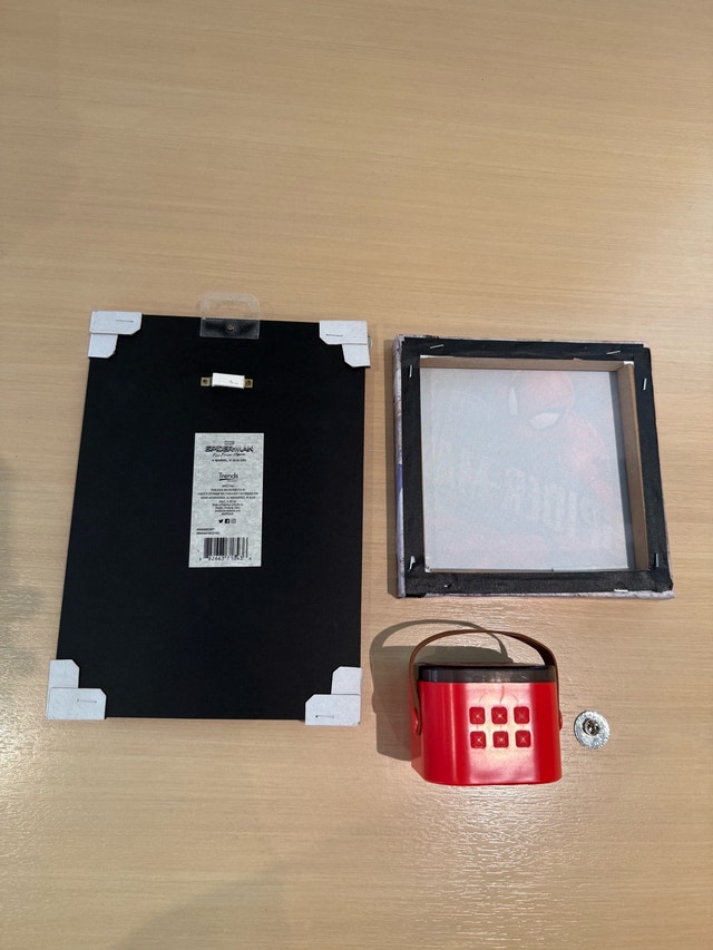 Marvel Spider-Man Decor and Speaker Set - photo 3