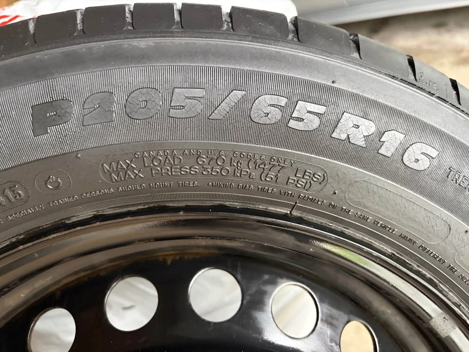 Michelin All Season Tires P205/65R16 94T with steel rims - photo 3