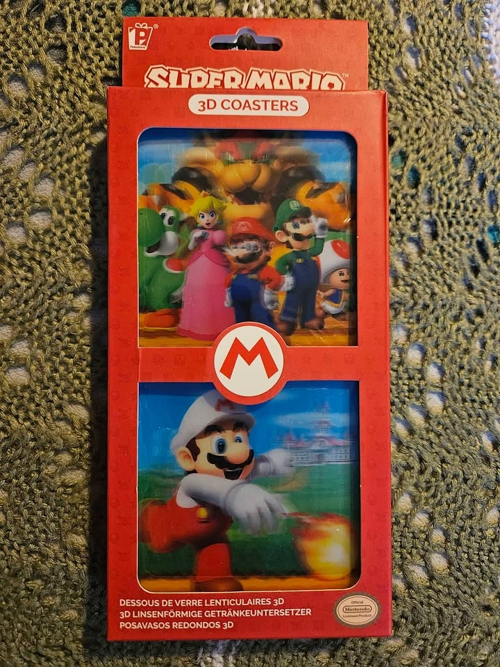 Nintendo Super Mario Salt Pepper Shakers and 3D Coasters - photo 3
