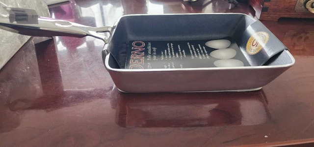 Paderno Non-Stick Egg Pan - New - photo 3
