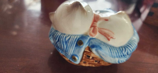 Avon Sleeping Cat Figurine - photo 2