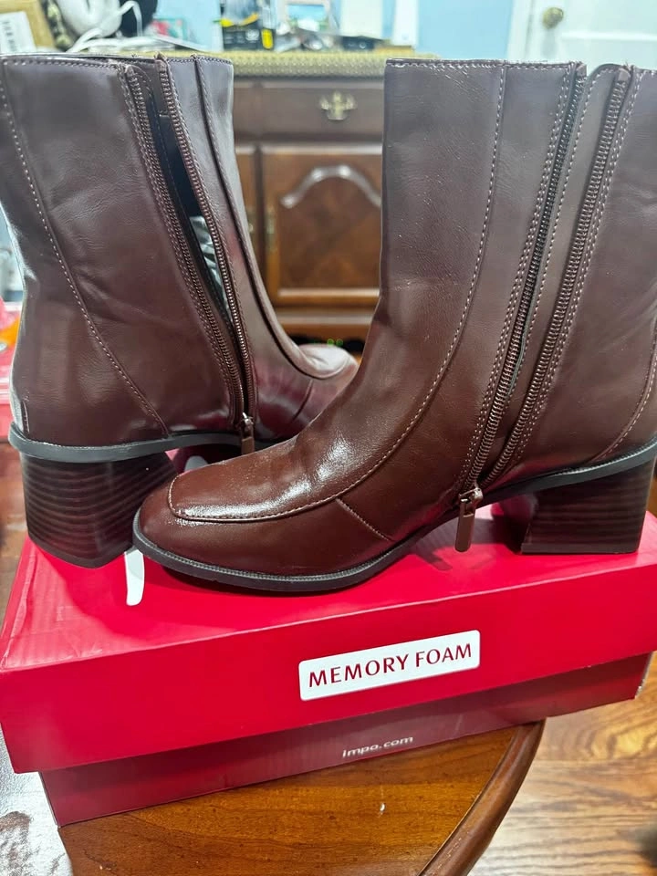 Impo Jennings Crinkle Gloss Calfeline Booties