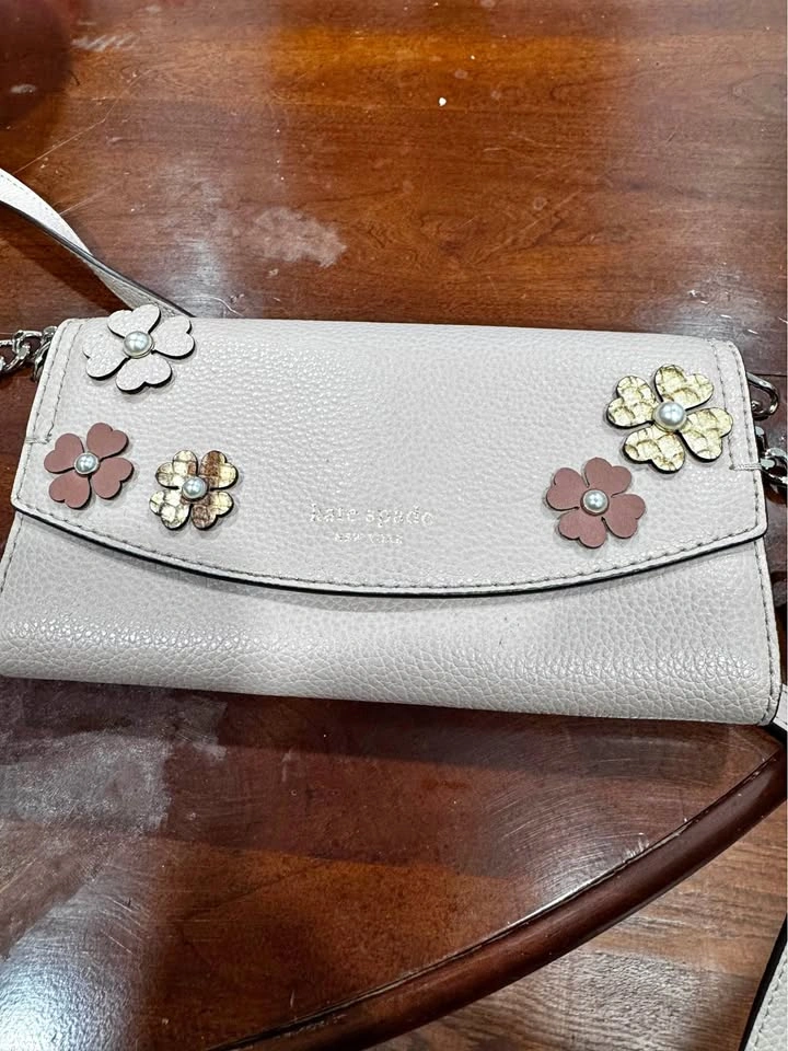 Kate Spade Flower Clutch