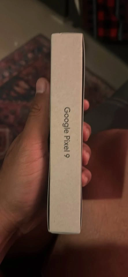 Brand new Google Pixel 9 phone - 128GB Black - photo 2