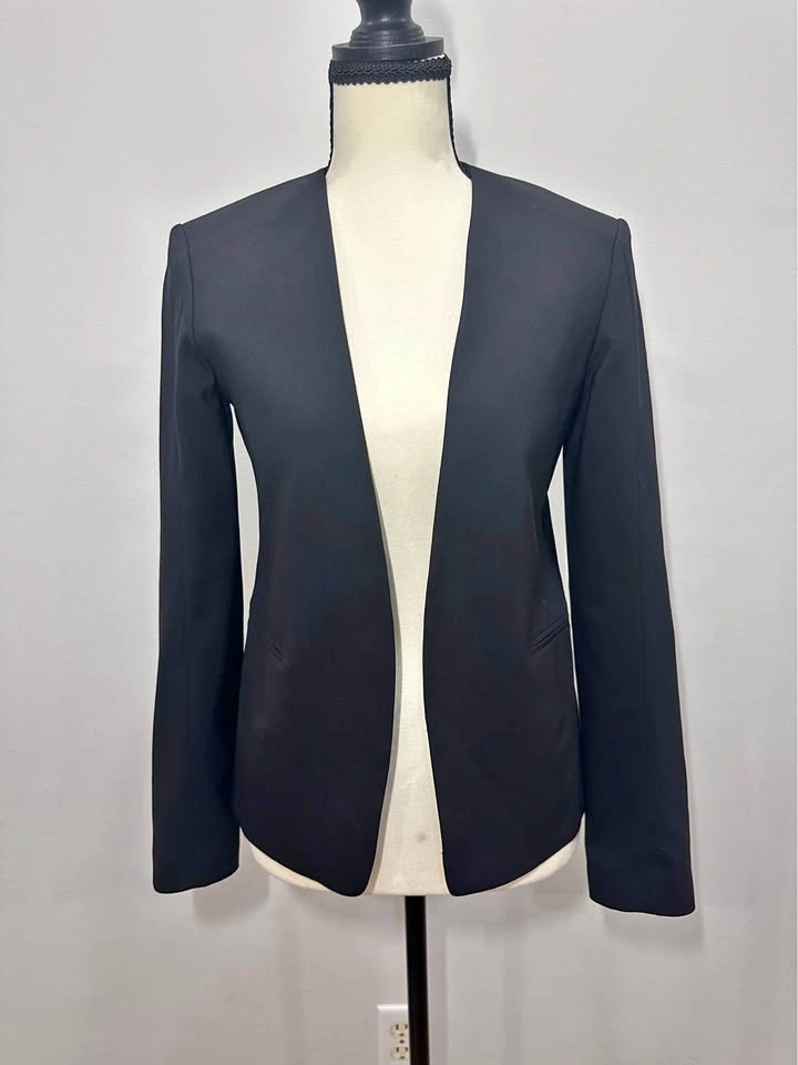 EUC THEORY Kacela Classic Black Blazer - Virgin Wool - Size 0