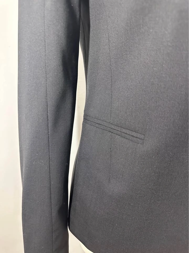 EUC THEORY Kacela Classic Black Blazer - Virgin Wool - Size 0 - photo 3