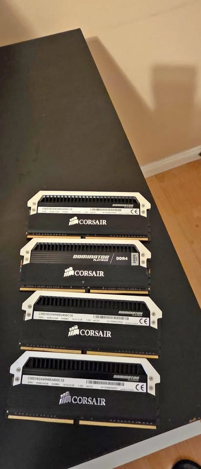 Corsair Dominator Platinum DDR4 RAM 16GB (4X4)